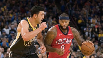 DeMarcus Cousins, jugando contra los Warriors