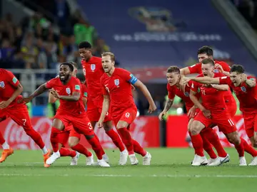 Los jugadores de Inglaterra, eufóricos tras ganar el partido Los jugadores de Inglaterra, eufóricos tras ganar el partido