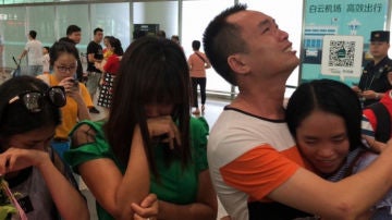 El reencuentro de la joven china con su familia biológica 13 años después de desaparecer