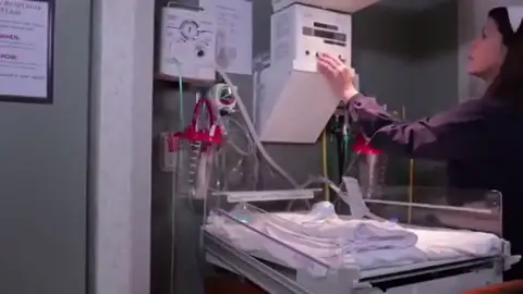 Se investiga si una sanitaria del Hospital de Chester pudo matar a 17 bebés Se investiga si una sanitaria del Hospital de Chester pudo matar a 17 bebés