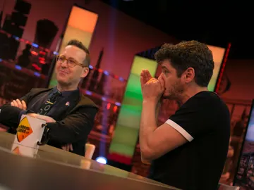 Antonio Pagudo toca la armónica sin armónica en 'El Hormiguero 3.0' Antonio Pagudo toca la armónica sin armónica en 'El Hormiguero 3.0'