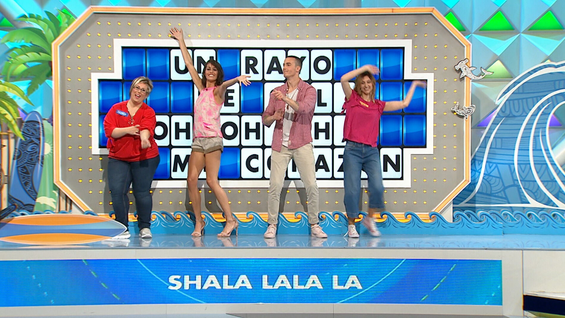 Los concursantes de 'La ruleta de la suerte' se enfrentan a la canci&oacute;n del verano