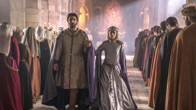 Arnau y Elionor se dan el ‘sí, quiero’ ante la triste mirada de las mujeres de su vida 