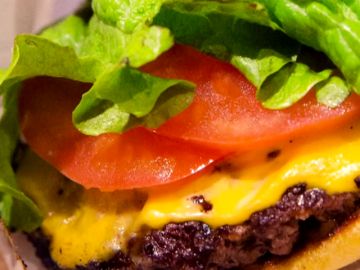 ¿Cuántas hamburguesas serías capaz de comer en lo que dura este vídeo?