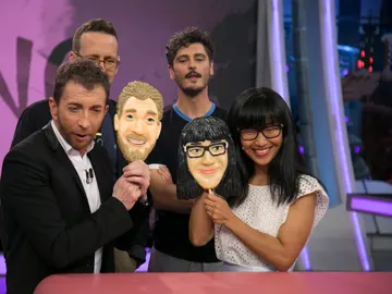 Yibing explica en 'El Hormiguero 3.0' la diferencia entre los exámenes chinos y españoles: "Si copias y eres adulto, puedes ir tres años al trullo" Yibing explica en 'El Hormiguero 3.0' la diferencia entre los exámenes chinos y españoles: "Si copias y eres adulto, puedes ir tres años al trullo"