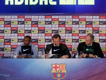 Abidal, Rosell y Zubizarreta, en la despedida del francés como jugador del Barcelona