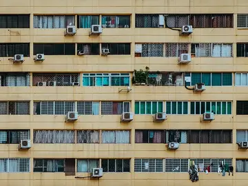 La contaminación atmosférica empeora con el mayor uso del aire acondicionado La contaminación atmosférica empeora con el mayor uso del aire acondicionado
