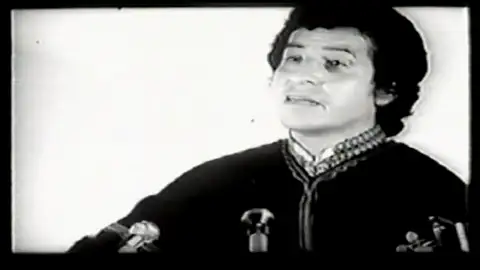 Condenan a nueve militares chilenos por el asesinato del cantautor Víctor Jara Condenan a nueve militares chilenos por el asesinato del cantautor Víctor Jara