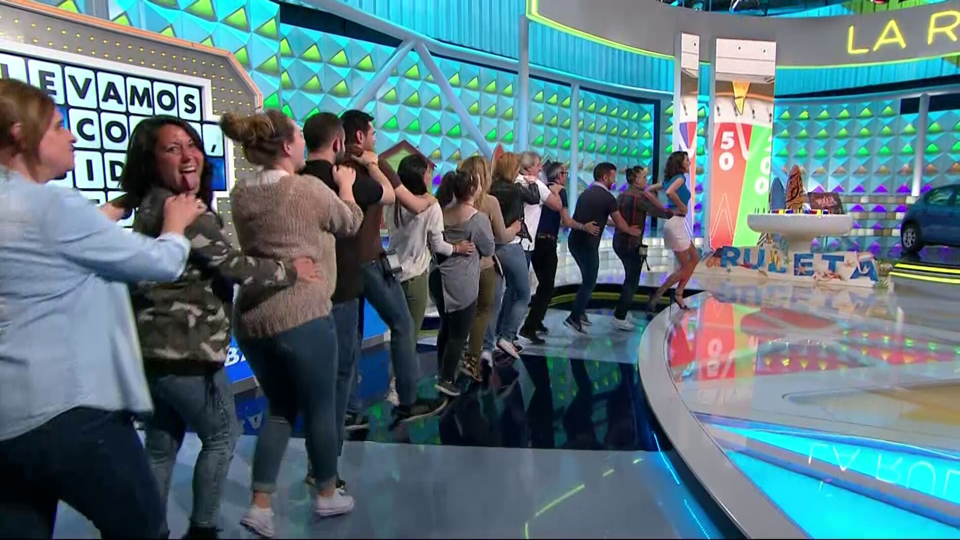 Un gran tren chu chu irrumpe en 'La ruleta de la suerte'