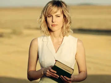 Natalia de Molina en 'Animales sin collar' Natalia de Molina en 'Animales sin collar'