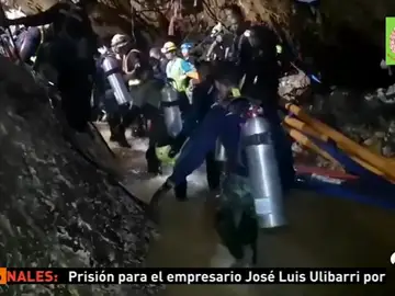 Muere un buzo en las tareas de rescate de los niños atrapados en la cueva de Tailandia Muere un buzo en las tareas de rescate de los niños atrapados en la cueva de Tailandia