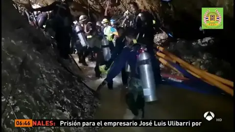 Muere un buzo en las tareas de rescate de los niños atrapados en la cueva de Tailandia Muere un buzo en las tareas de rescate de los niños atrapados en la cueva de Tailandia