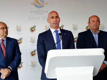 Pepe Castro, Luis Rubiales y Óscar Grau comparecen ante los medios Pepe Castro, Luis Rubiales y Óscar Grau comparecen ante los medios