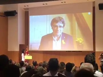 Puigdemont propone constituir en otoño un "movimiento por la república" Puigdemont propone constituir en otoño un "movimiento por la república"