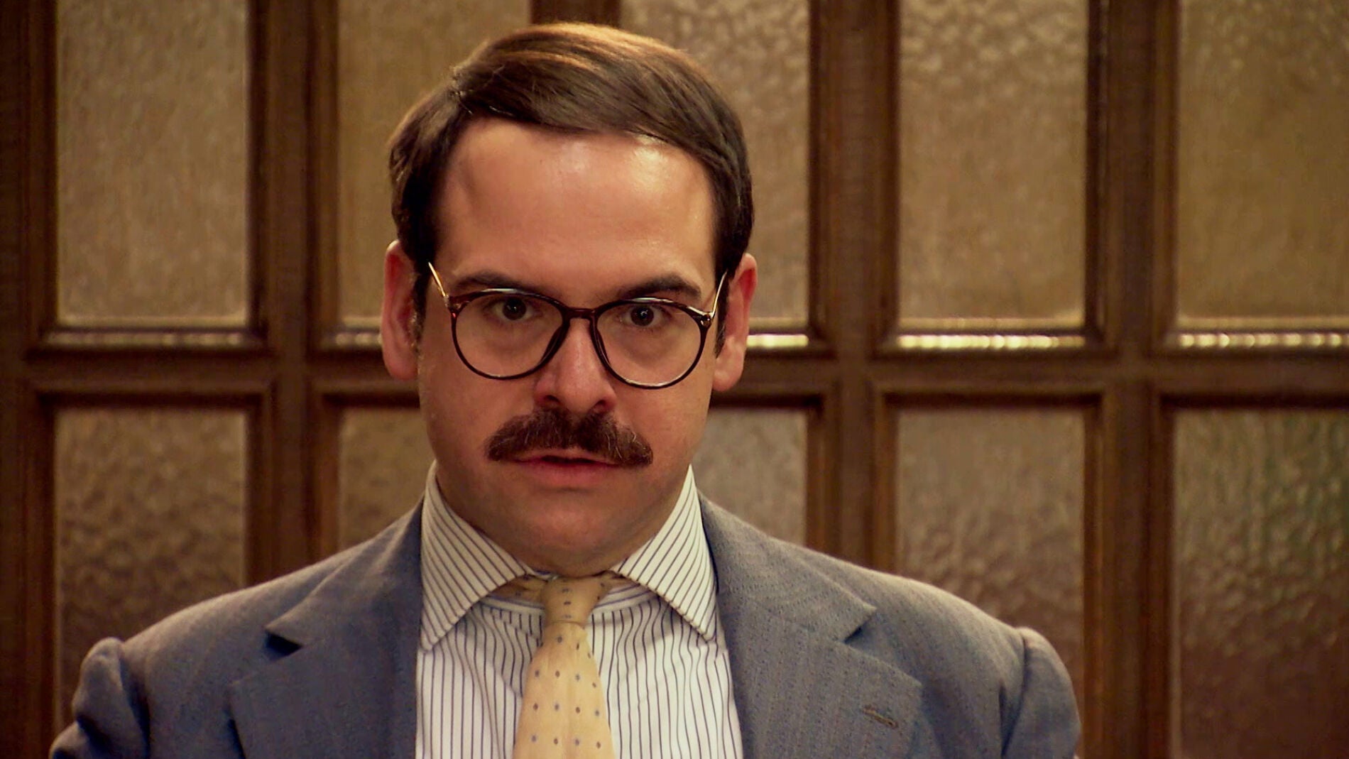 Lalo, a punto de hacer saltar por los aires el plan de Dur&aacute;n, se encara a Ortega 