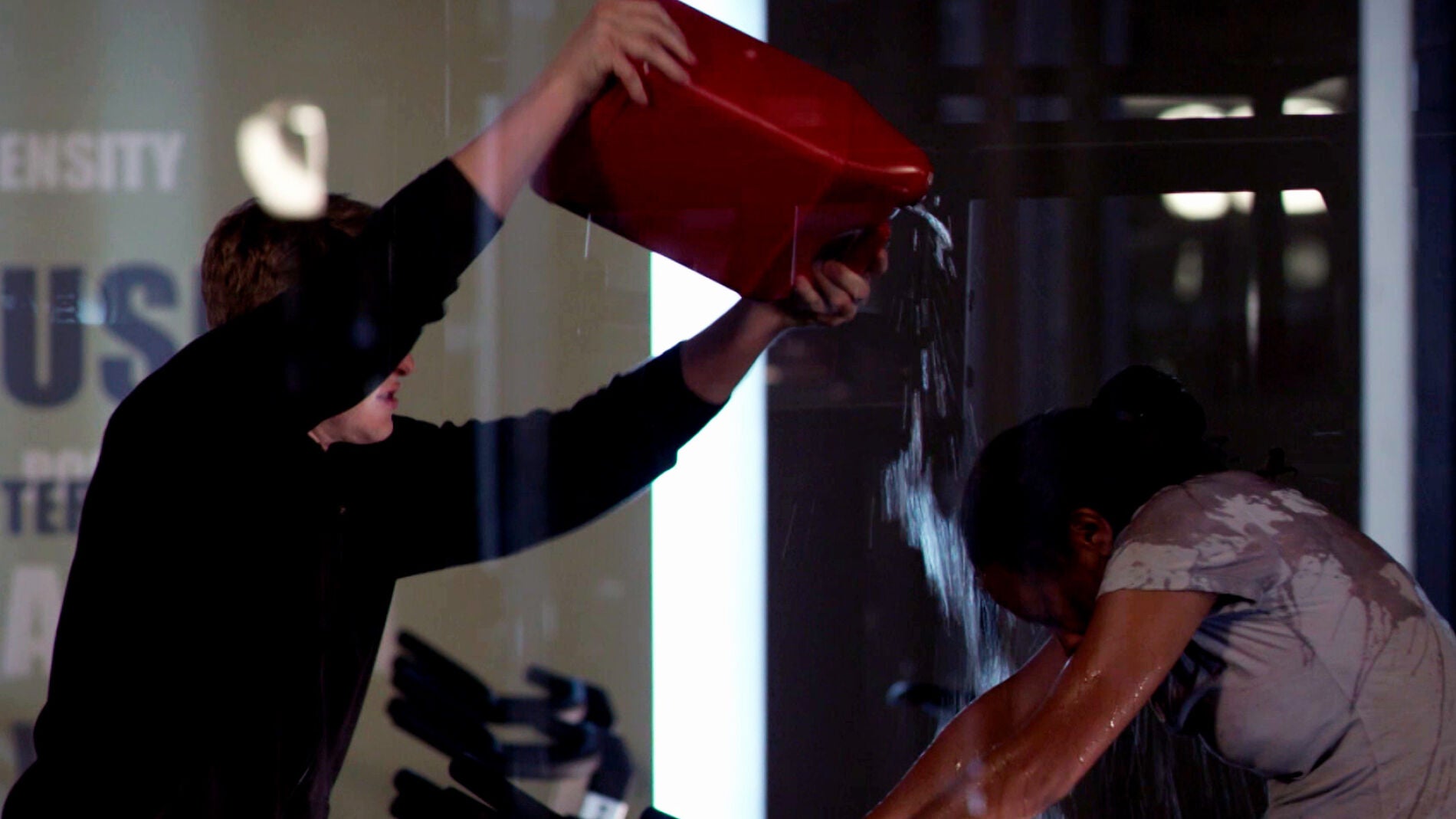 Jack derriba al primer 'stalker'