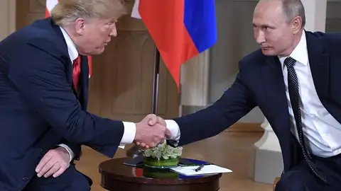 Los presidentes de EE.UU, Donald Trump y de Rusia, Vladímir Putin Los presidentes de EE.UU, Donald Trump y de Rusia, Vladímir Putin