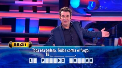 ¿Cómo continua la canción? Una concursante tiene un 'lapsus' en 'La palabra gallina'