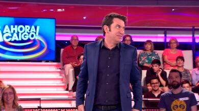 Arturo Valls se sorprende con la forma de cantar de uno de los concursantes 
