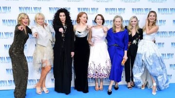 El reparto de 'Mamma Mia! Una y otra vez' en Londres El reparto de 'Mamma Mia! Una y otra vez' en Londres