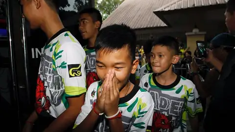 Los doce niños rescatados del interior de una cueva ne Tailandia Los doce niños rescatados del interior de una cueva