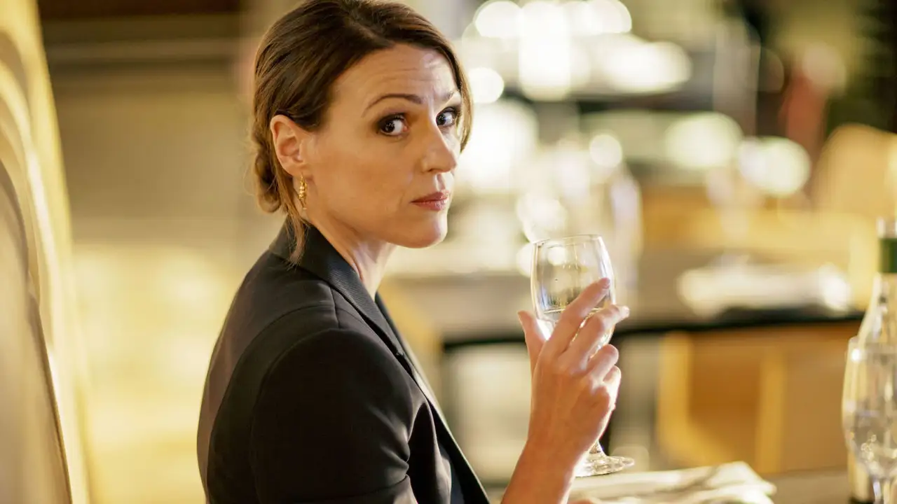 Suranne Jones es Gemma Foster