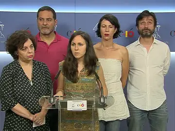 Podemos presiona a Sánchez con una iniciativa en el Congreso para que publique los nombres de la amnistía fiscal Podemos presiona a Sánchez con una iniciativa en el Congreso para que publique los nombres de la amnistía fiscal