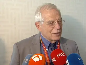 Borrell sobre la reunión Trump-Putin: "En unas cuantas como esa arreglamos los problemas del mundo" Borrell sobre la reunión Trump-Putin: "En unas cuantas como esa arreglamos los problemas del mundo"