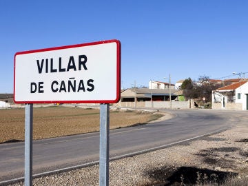 Imagen de una señal de tráfico de Villar de Cañas
