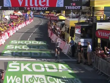 Geraint Thomas entra a meta Geraint Thomas entra a meta