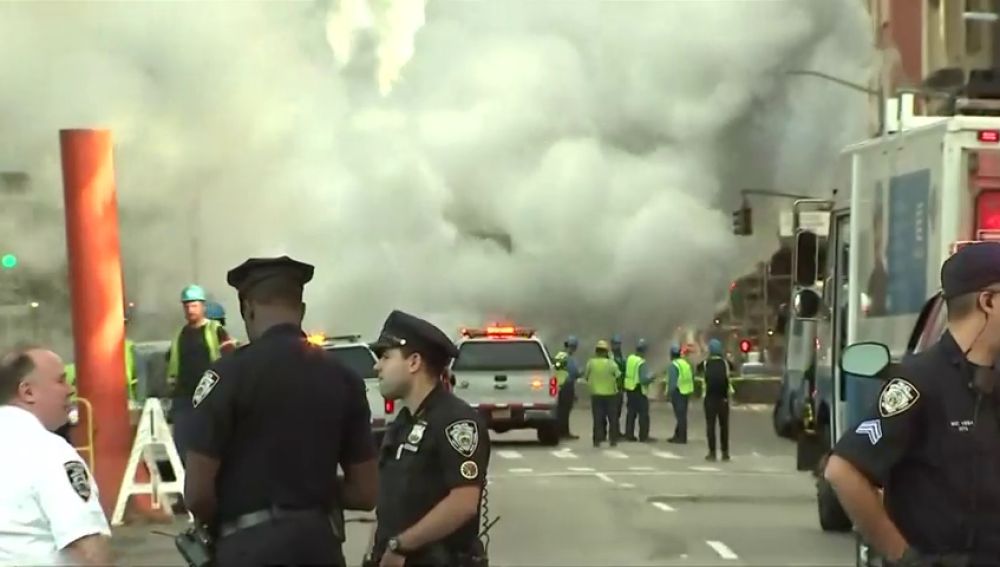 Una conducción de vapor ha explotado en Nueva York