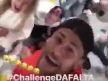 Neymar 'imita' su challenge Neymar 'imita' su challenge