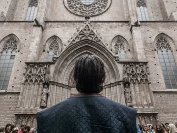 La emotiva entrada de Arnau en el templo de su madre, narrada por Aitor Luna La emotiva entrada de Arnau en el templo de su madre, narrada por Aitor Luna