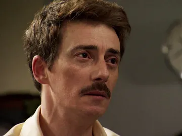 Diego no puede soportar la muerte de Marta: "No puedo quedarme a ver cómo entierran a la mujer que quiero" Diego no puede soportar la muerte de Marta: "No puedo quedarme a ver cómo entierran a la mujer que quiero"