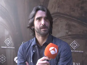 ¿Cuánto sabe Aitor Luna sobre la serie que protagoniza? ¡Lo ponemos a prueba con este test! ¿Cuánto sabe Aitor Luna sobre la serie que protagoniza? ¡Lo ponemos a prueba con este test!