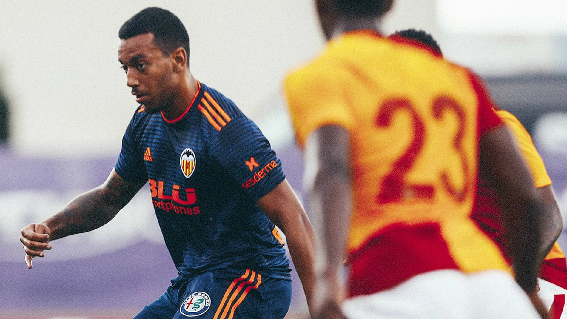 Vezo, con el Valencia Vezo, con el Valencia