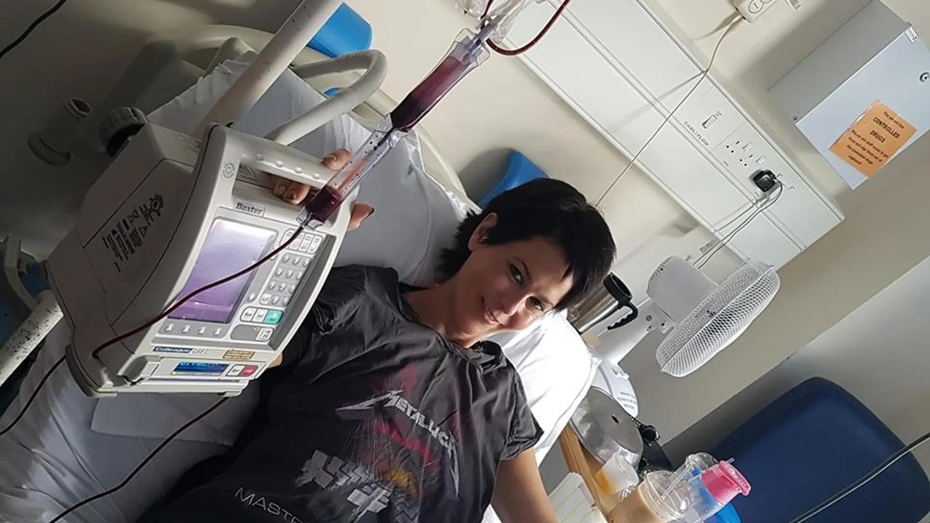 Laura Harris en una imagen de su Facebook en la que explica su recuperación Laura Harris en una imagen de su Facebook en la que explica su recuperación