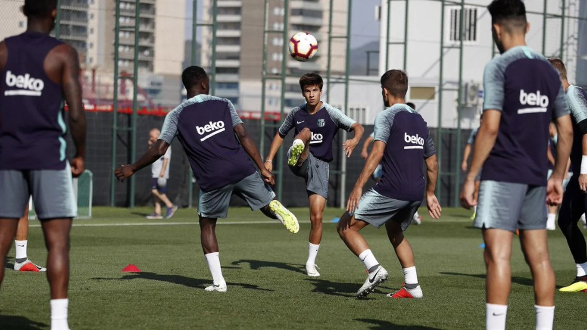 El Barça cierra la primera semana de entrenamientos El Barça cierra la primera semana de entrenamientos