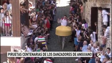 Ocho danzadores se convierten en 