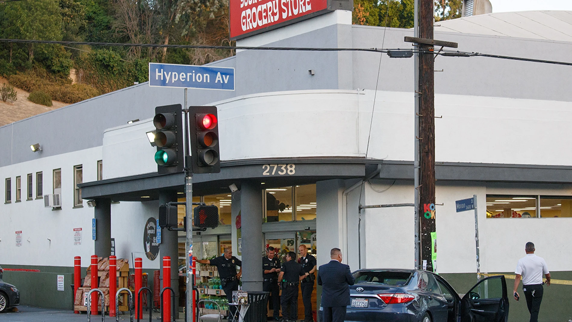 Imagen del supermercado en el que ha tenido lugar la toma de rehenes en Los Ángeles Imagen del supermercado en el que ha tenido lugar la toma de rehenes en Los Ángeles