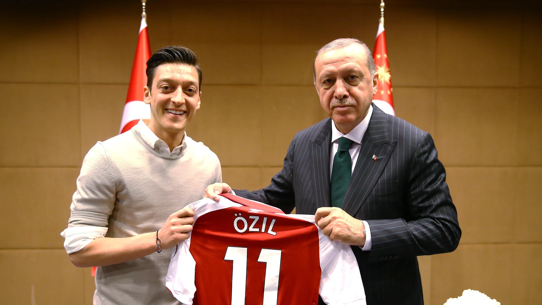 Mesut Özil y el presidente turco Erdogan Mesut Özil y el presidente turco Erdogan