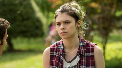 Nicole Maines en 'Royal Pains'