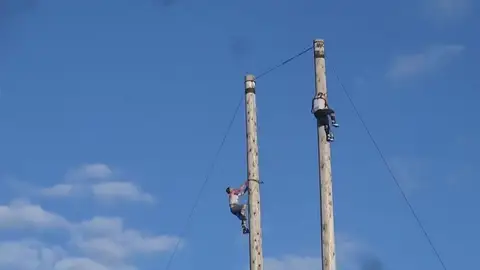 Los mejores leñadores del mundo se ponen a prueba en una de las competiciones más espectaculares del mundo, en Wisconsin, EEUU. Los mejores leñadores del mundo se ponen a prueba en una de las competiciones más espectaculares del mundo, en Wisconsin, EEUU.