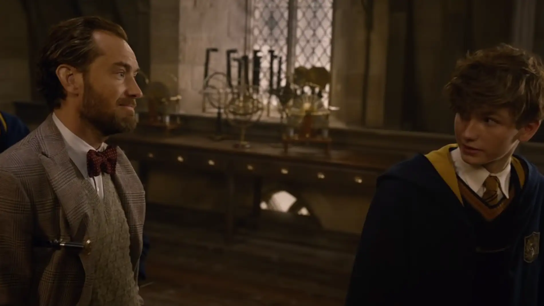 Dumbledore y un joven Newt