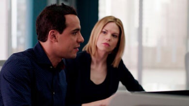 Ben encuentra la pieza clave para identificar al 'stalker'