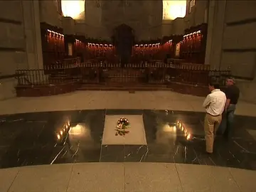 Militares retirados reclaman respeto para Franco Militares retirados reclaman respeto para Franco