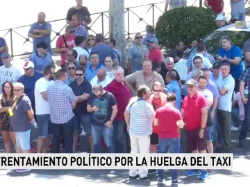 Partido Popular y Ciudadanos acusan al Gobierno de ser responsable de la huelga del taxi Partido Popular y Ciudadanos acusan al Gobierno de ser responsable de la huelga del taxi