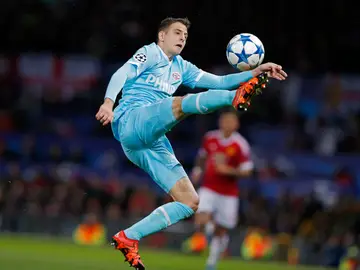Santiago Arias, en un partido del PSV Santiago Arias, en un partido del PSV