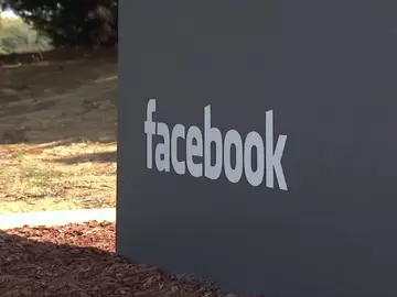 Facebook elimina 32 cuentas falsas dedicadas a la manipulación política en Estados Unidos Facebook elimina 32 cuentas falsas dedicadas a la manipulación política en Estados Unidos