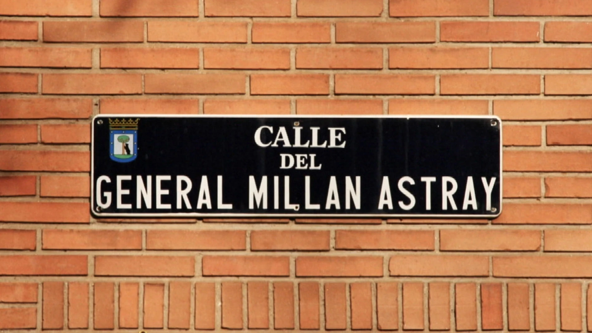 Cartel de la calle General Millán Astray Cartel de la calle General Millán Astray